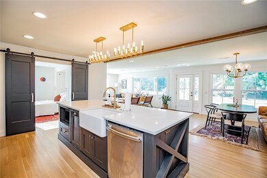 704 NW 6th St, Bentonville, AR 72712 - photo 6