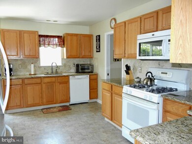 103 Sunset Dr, Mount Royal, NJ 08061 - photo 3