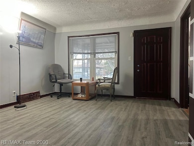 6352 Evergreen Ave, Detroit, MI 48228 - photo 6