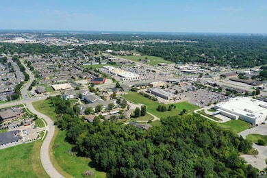 000 SW Armstrong Ave, Topeka, KS 66614 - photo 3