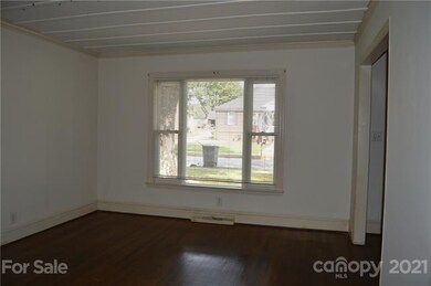 321 N Bost St, Statesville, NC 28677 - photo 7