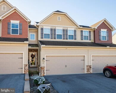 61 Wexford Ct, Morgantown, PA 19543 - photo 2