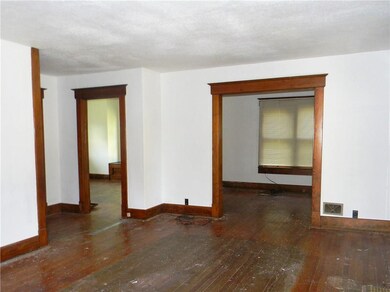 306 N Main St, Kirklin, IN 46050 - photo 4