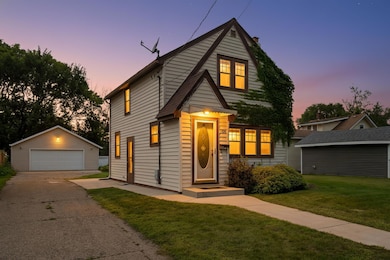 304 9th St SW, Austin, MN 55912 - photo 3