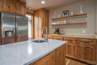 57524 Lark Ln, Sunriver, OR 97707 - photo 4