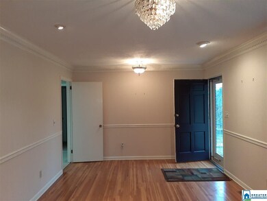 913 Windover Rd, Birmingham, AL 35215 - photo 2
