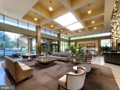 3709 S George Mason Dr unit 1605, Baileys Crossroads, VA 22041 - photo 4