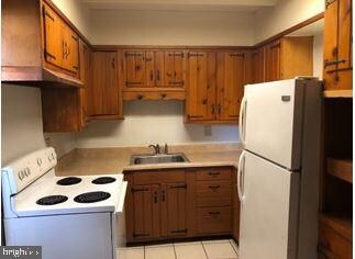 47 E 3rd St, Pottstown, PA 19464 - photo 3