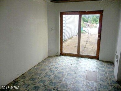3328 Strickland St, Baltimore, MD 21229 - photo 3