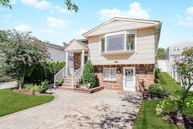 53 Ashland Ave E, Staten Island, NY 10312 - photo 2