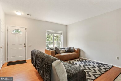 7138 Cold Spring Ct, Alexandria, VA 22306 - photo 4