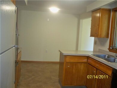 Kitchen New Tile Kitchen floor &  eat in Kitchen