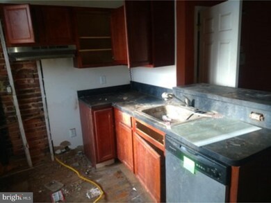 2835 N Congress Rd, Camden, NJ 08104 - photo 2