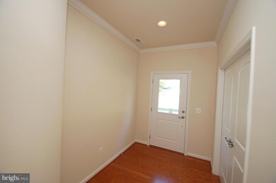 43975 Eastgate View Dr, Chantilly, VA 20152 - photo 2