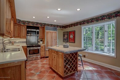 28 Westgate Ct, Colts Neck, NJ 07722 - photo 5