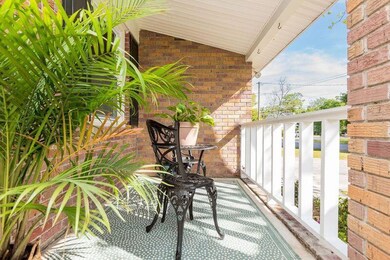 1275 front porch