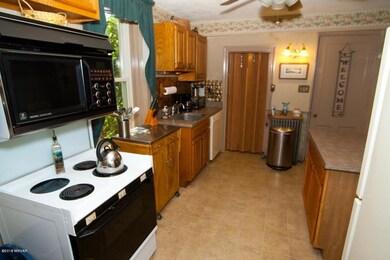 861 E Penn St, Muncy, PA 17756 - photo 4