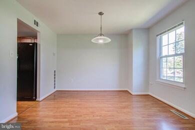 6923 Scotch Dr, Laurel, MD 20707 - photo 6