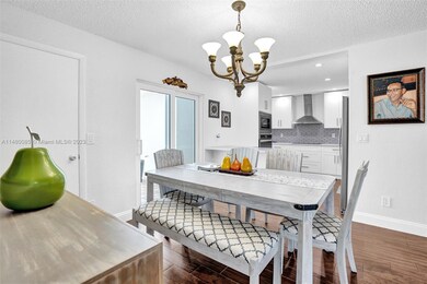 3614 E Forge Rd unit 18, Davie, FL 33328 - photo 4