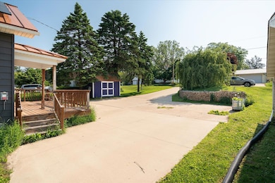 16-729 N Main St Viroqua-01405