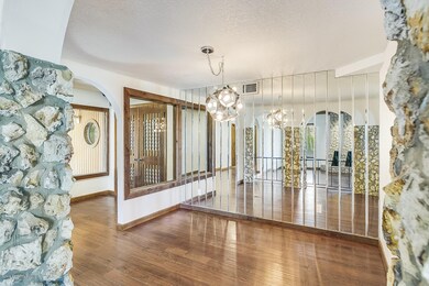 10_409RedSail9194_mls