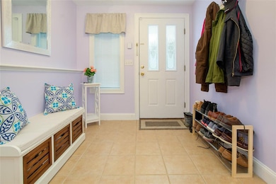 70 Magnolia Ln, Newmarket, NH 03857 - photo 2