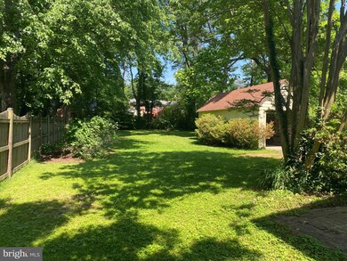 122 S Spring St, Falls Church, VA 22046 - photo 4
