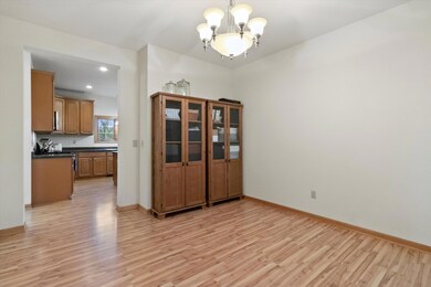 DR located off of kitchen