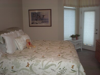 6. Mstr Bedroom