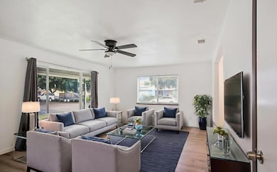 404 S Shasta Ave, Stockton, CA 95205 - photo 3