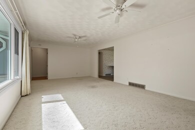 LC - Orchard Ct 409 Gobles 49055-7