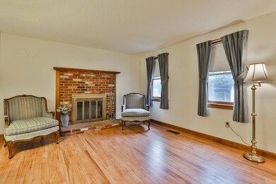 9 Chung St, Nashua, NH 03062 - photo 4