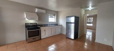 207 Arco Iris Rd unit 2, Laredo, TX 78043 - photo 4