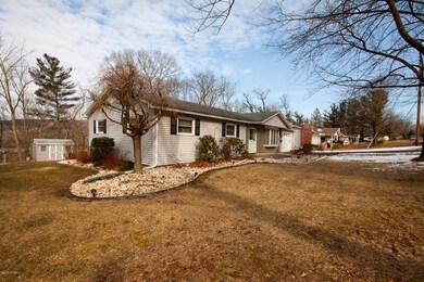 105 Hemlock Ln, Bloomsburg, PA 17815 - photo 5