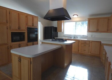 Kitchen - Island