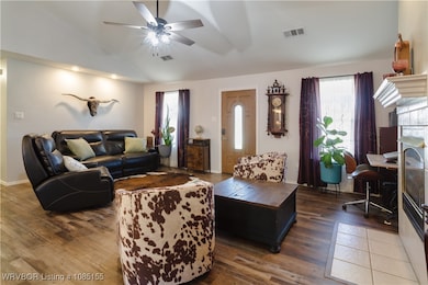2001 Devyn Dr, Lavaca, AR 72941 - photo 4