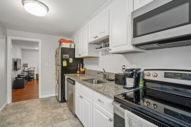 30 Bryon Rd unit 1, Boston College, MA 02467 - photo 5