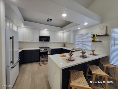 10044 Chinook Gale Ct, Las Vegas, NV 89183 - photo 4