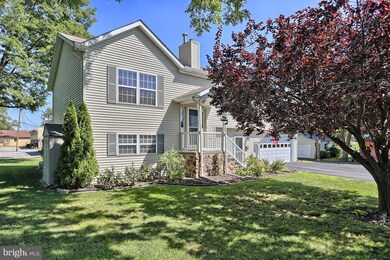 717 Pear St, Lemoyne, PA 17043 - photo 3