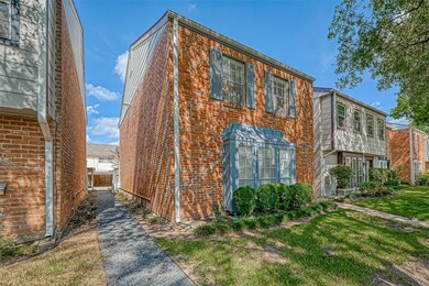 14179 Misty Meadow Ln, Houston, TX 77079 - photo 2