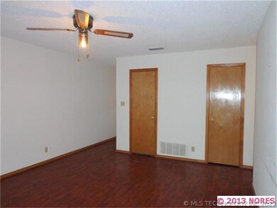 1398 E 144th St, Glenpool, OK 74033 - photo 2