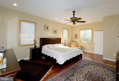 14717 Seneca Castle Ct, Gaithersburg, MD 20878 - photo 3