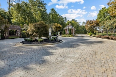 1194 Pinnacle Dr, Hoschton, GA 30548 - photo 2