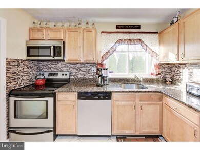 39 Bloomfield Ln, Willingboro, NJ 08046 - photo 5