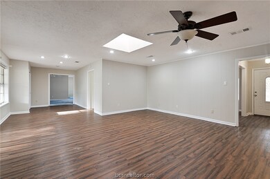 1812 Hondo Dr, College Station, TX 77840 - photo 4