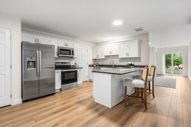 Kitchen/Dining Area