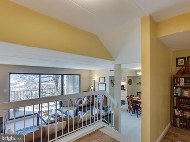 100 Roberts Ln unit 201, Alexandria, VA 22314 - photo 2