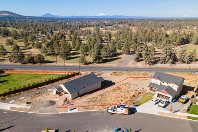 4615 SW Salmon Ave, Redmond, OR 97756 - photo 7