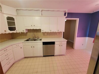 804 NW 11th St, Blue Springs, MO 64015 - photo 4