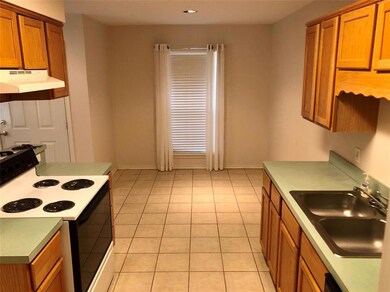 1313 Mcanear Ct, Cleburne, TX 76033 - photo 6